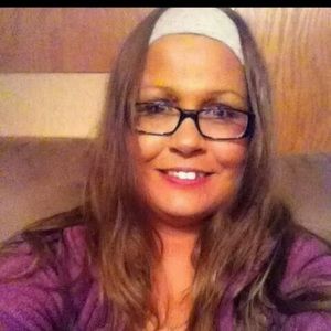 Meet your Posher, Carrie